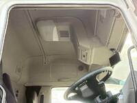 三菱ふそうスーパーグレートアルミウイング大型（10t）[写真23]