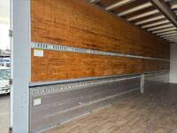 三菱ふそうスーパーグレートアルミウイング大型（10t）[写真10]