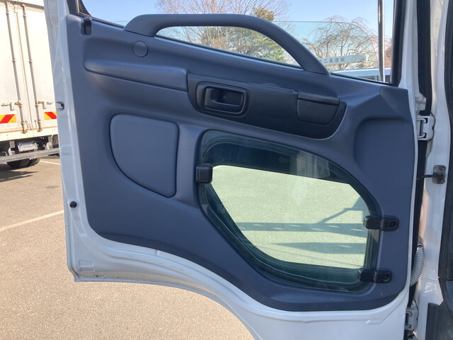 日野レンジャーコンテナ専用車中型（4t）[写真29]