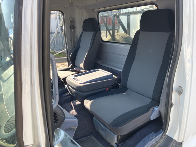 日野レンジャーコンテナ専用車中型（4t）[写真32]