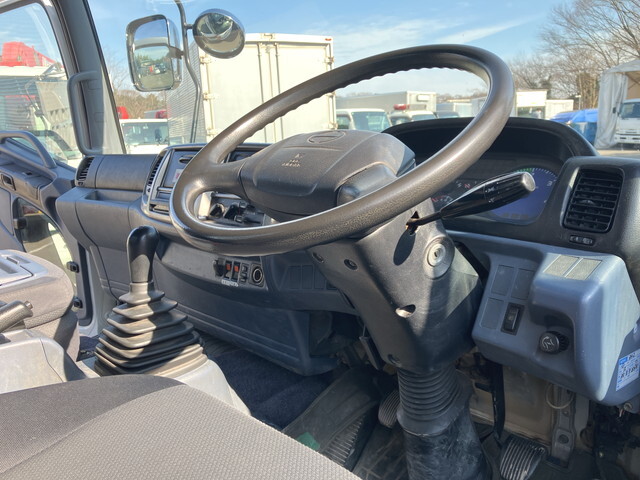 日野レンジャーコンテナ専用車中型（4t）[写真34]