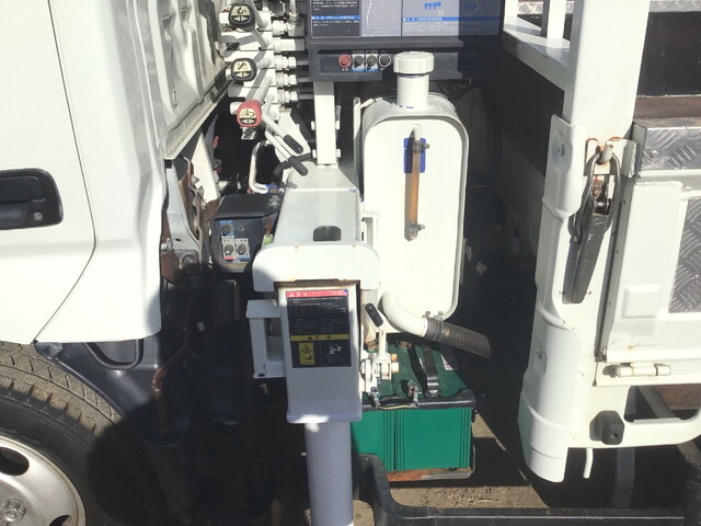 トヨタダイナクレーン4段小型（2t・3t）[写真17]