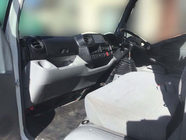 トヨタダイナクレーン4段小型（2t・3t）[写真30]