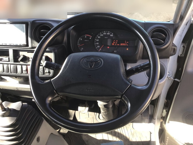 トヨタダイナクレーン4段小型（2t・3t）[写真34]