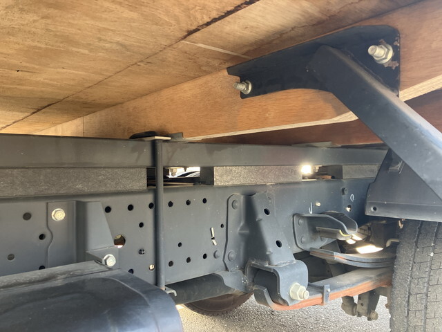 いすゞエルフアルミブロック小型（2t・3t）[写真21]