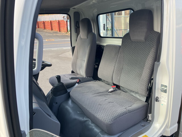 いすゞエルフアルミブロック小型（2t・3t）[写真30]