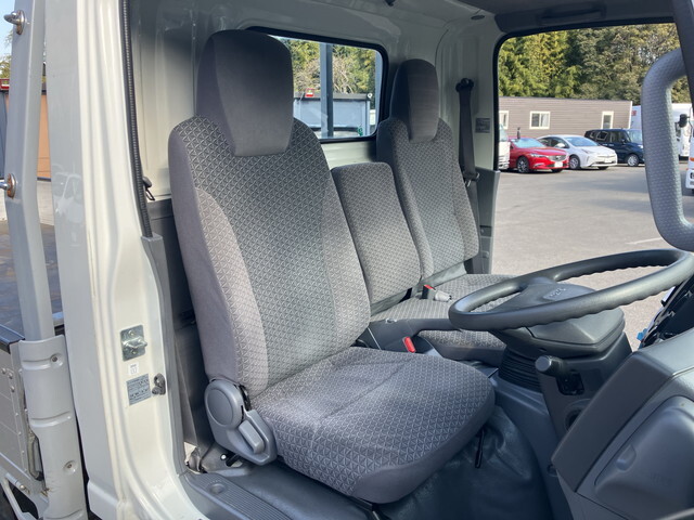 いすゞエルフアルミブロック小型（2t・3t）[写真31]