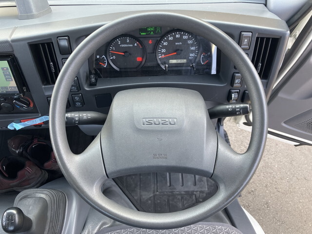 いすゞエルフアルミブロック小型（2t・3t）[写真33]