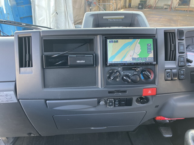 いすゞエルフアルミブロック小型（2t・3t）[写真35]