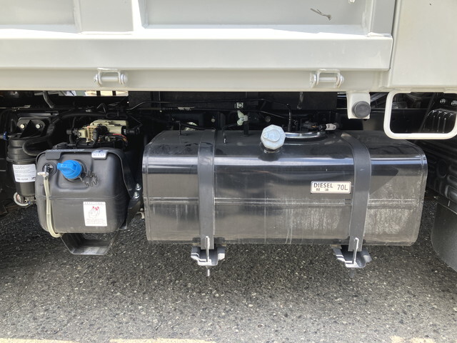 三菱ふそうキャンターダンプ小型（2t・3t）[写真19]