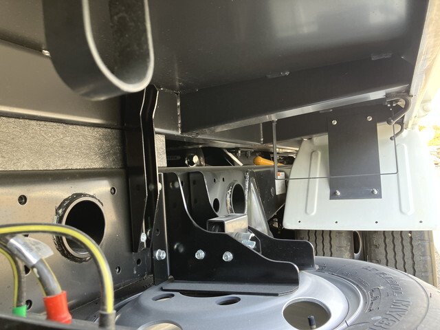 三菱ふそうキャンターダンプ小型（2t・3t）[写真23]