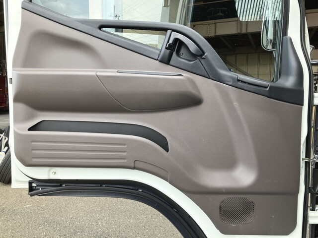 三菱ふそうキャンターダンプ小型（2t・3t）[写真28]