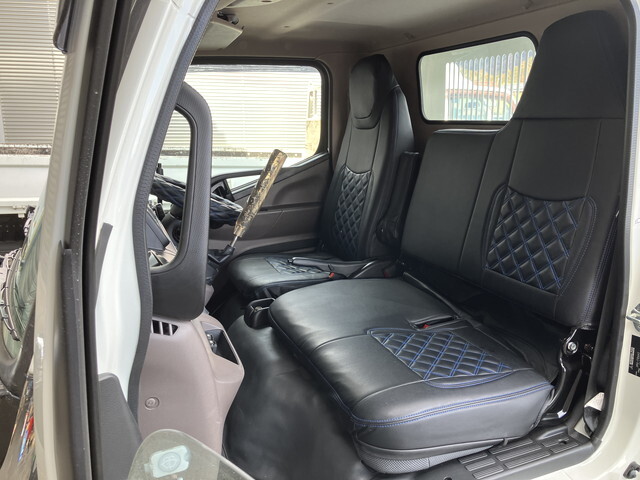 三菱ふそうキャンターダンプ小型（2t・3t）[写真31]