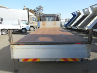 いすゞフォワードアルミブロック中型（4t）[写真12]