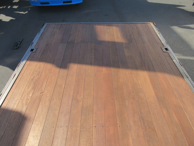 いすゞフォワードアルミブロック中型（4t）[写真16]