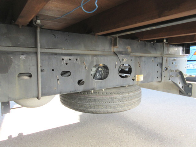 いすゞフォワードアルミブロック中型（4t）[写真19]