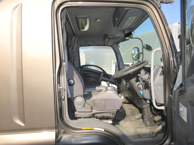 いすゞフォワードアルミブロック中型（4t）[写真21]