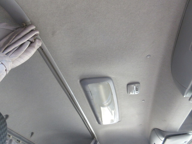 いすゞフォワードアルミブロック中型（4t）[写真23]