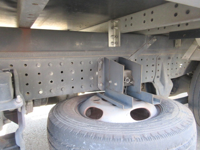 三菱ふそうキャンターアルミバン小型（2t・3t）[写真18]