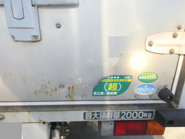三菱ふそうキャンターアルミバン小型（2t・3t）[写真31]
