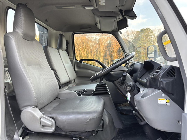 日野デュトロセルフローダー小型（2t・3t）[写真29]