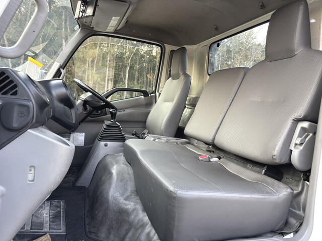 日野デュトロセルフローダー小型（2t・3t）[写真30]