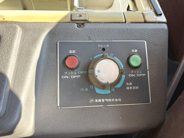 日野プロフィアダンプ大型（10t）[写真30]