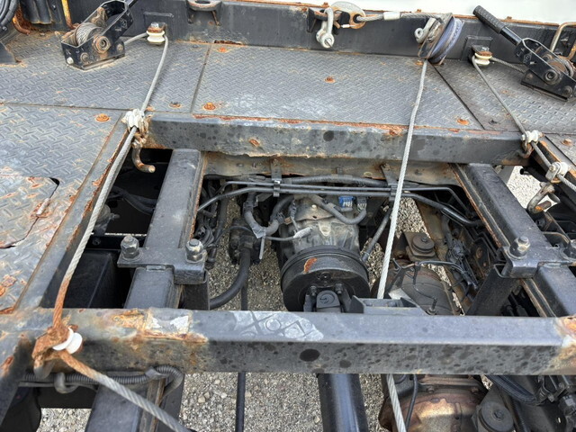 いすゞエルフキャリアカー小型（2t・3t）[写真14]