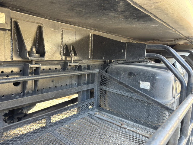 いすゞフォワードパッカー車（塵芥車）増トン（6t・8t）[写真23]