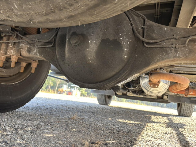 いすゞフォワードパッカー車（塵芥車）増トン（6t・8t）[写真24]