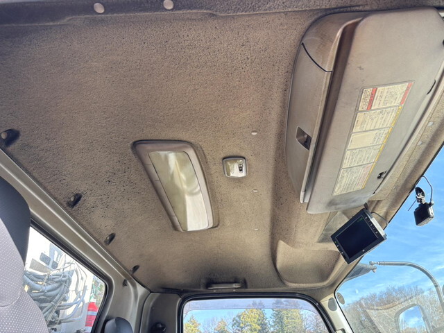 いすゞフォワードパッカー車（塵芥車）増トン（6t・8t）[写真29]