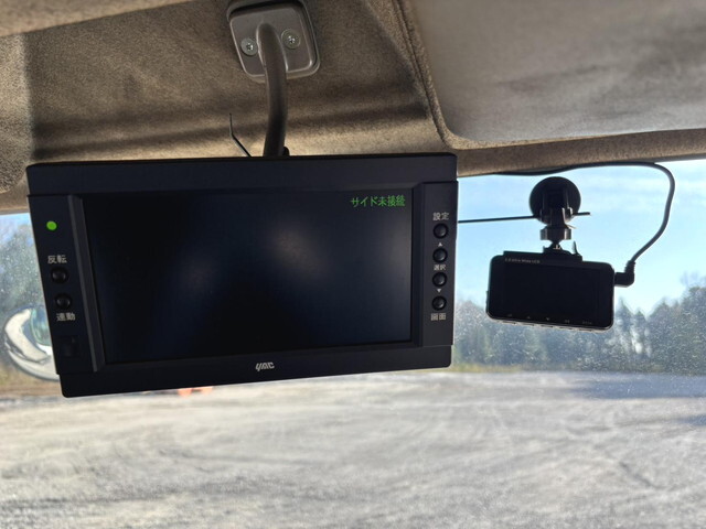 いすゞフォワードパッカー車（塵芥車）増トン（6t・8t）[写真31]