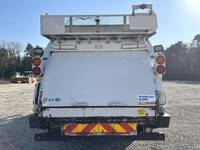 いすゞフォワードパッカー車（塵芥車）増トン（6t・8t）[写真05]