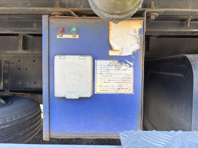 日野レンジャー冷凍車（冷蔵車）中型（4t）[写真18]