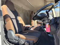 日野レンジャー冷凍車（冷蔵車）中型（4t）[写真28]