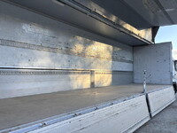 三菱ふそうスーパーグレートパネルバン大型（10t）[写真15]