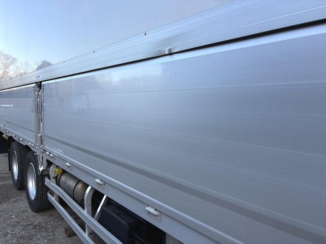 三菱ふそうスーパーグレートパネルバン大型（10t）[写真17]