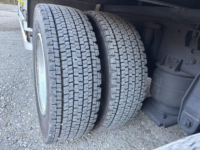 三菱ふそうスーパーグレートパネルバン大型（10t）[写真24]