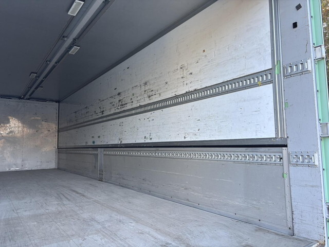 三菱ふそうスーパーグレートパネルバン大型（10t）[写真08]