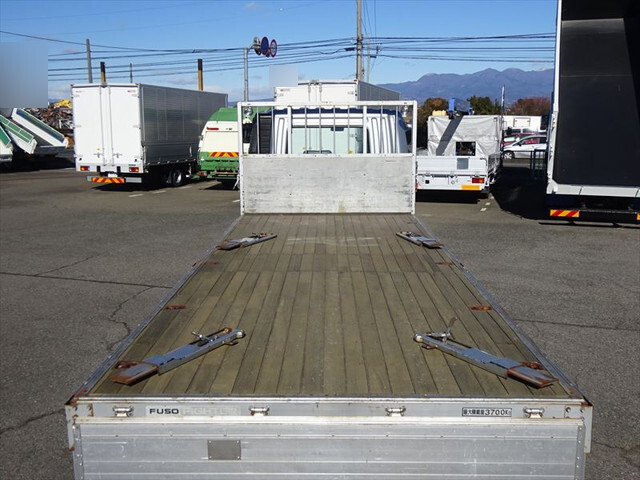 三菱ふそうファイターアルミブロック中型（4t）[写真15]