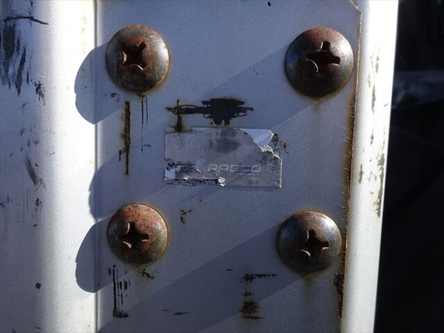 三菱ふそうファイターアルミブロック中型（4t）[写真28]