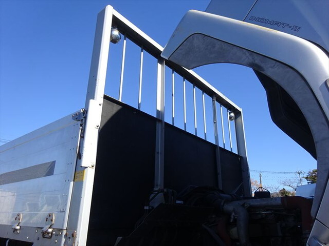 三菱ふそうファイターアルミブロック中型（4t）[写真36]