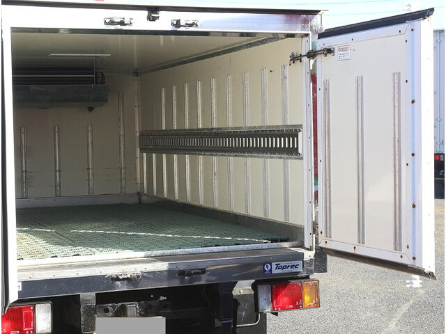 いすゞエルフ冷凍車（冷蔵車）小型（2t・3t）[写真10]