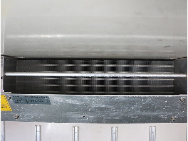 いすゞエルフ冷凍車（冷蔵車）小型（2t・3t）[写真24]