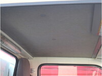 いすゞエルフ冷凍車（冷蔵車）小型（2t・3t）[写真36]