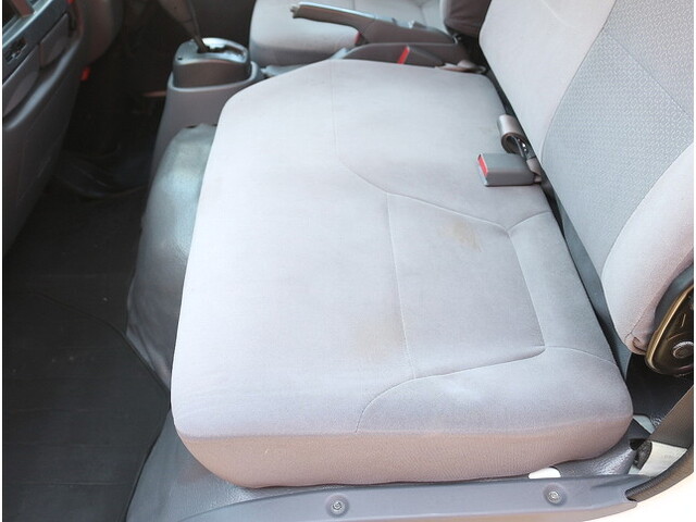 いすゞエルフ冷凍車（冷蔵車）小型（2t・3t）[写真37]