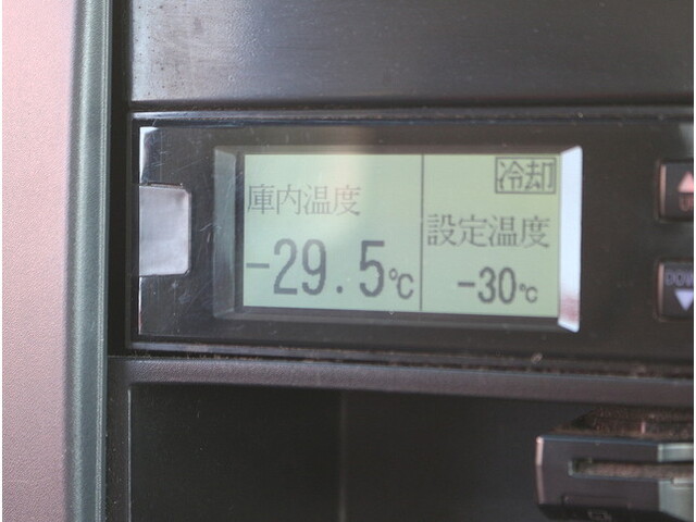 いすゞエルフ冷凍車（冷蔵車）小型（2t・3t）[写真39]