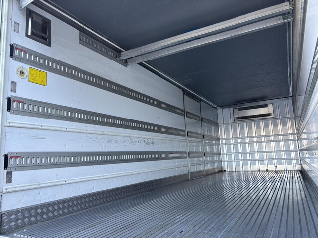 三菱ふそうファイター冷凍車（冷蔵車）増トン（6t・8t）[写真10]