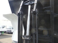 いすゞフォワードダンプ中型（4t）[写真18]