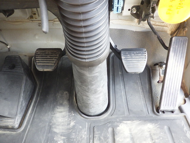 いすゞフォワードダンプ中型（4t）[写真32]